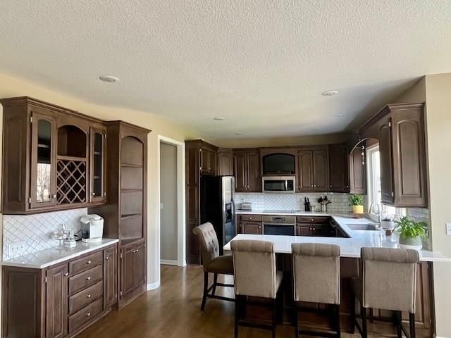 5929 NE Hidden Valley Drive, Lee's Summit, MO 64064