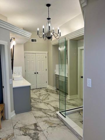 5929 NE Hidden Valley Drive, Lee's Summit, MO 64064