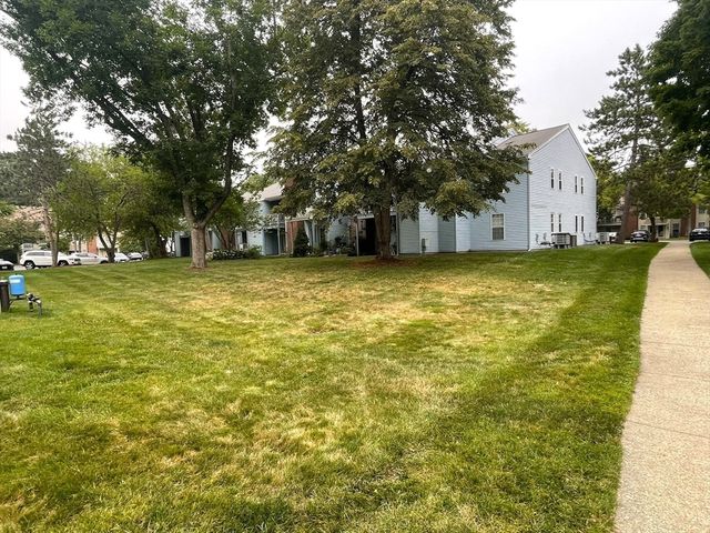 13 Walden Dr 5, Natick, MA 01760