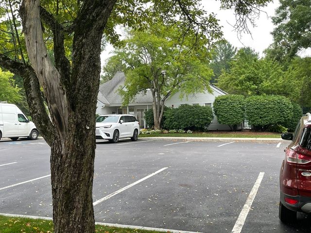 13 Walden Dr 5, Natick, MA 01760