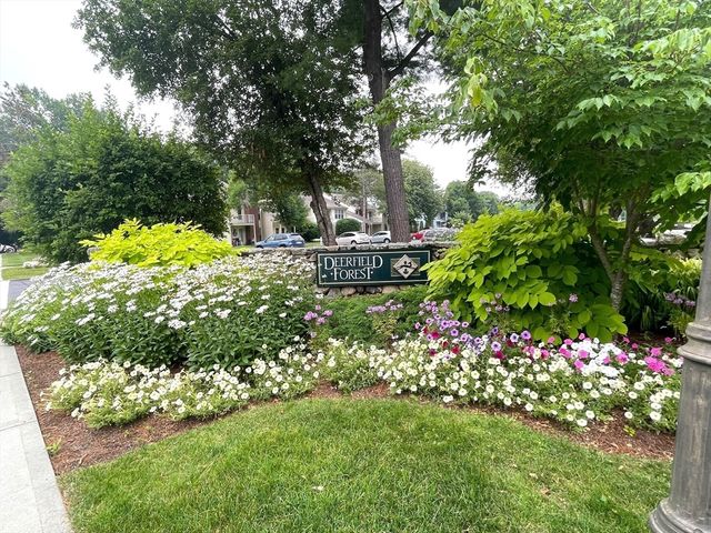 13 Walden Dr 5, Natick, MA 01760