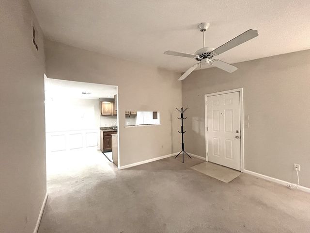 13 Walden Dr 5, Natick, MA 01760