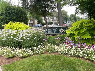 13 Walden Dr 5, Natick, MA 01760
