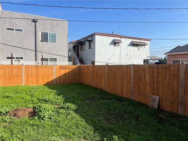 3734 W IMPERIAL Highway, Inglewood, CA 90303