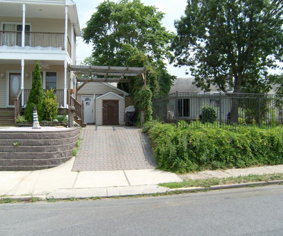327 New Bedford Road Cottage, Belmar, NJ 07719