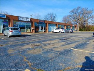 2720 S NEWBURGH Road, Westland, MI 48186