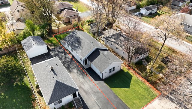 302 Hughes Avenue, Lockport, IL 60441