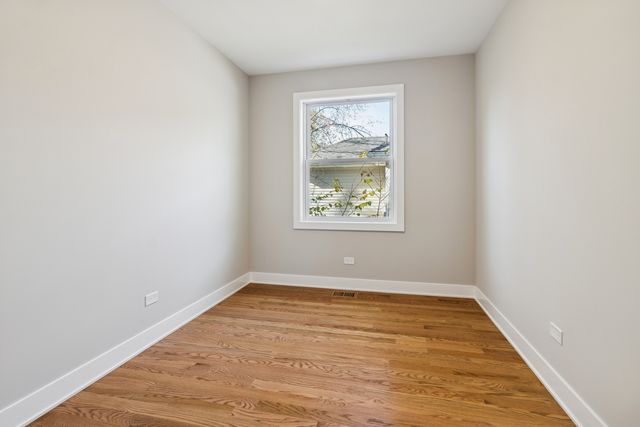 302 Hughes Avenue, Lockport, IL 60441