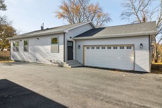 302 Hughes Avenue, Lockport, IL 60441