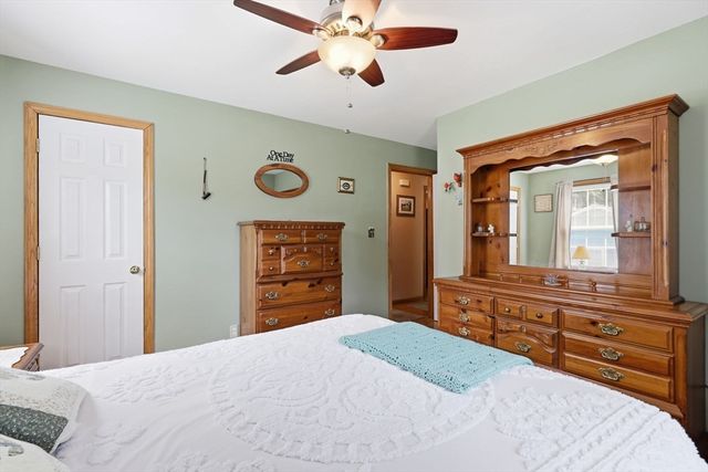 62 Clyde Avenue, West Springfield, MA 01089