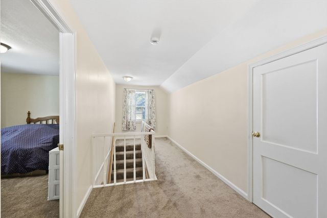 62 Clyde Avenue, West Springfield, MA 01089