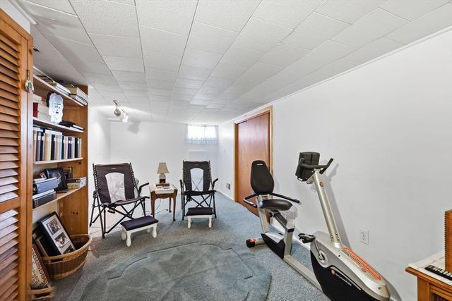 62 Clyde Avenue, West Springfield, MA 01089