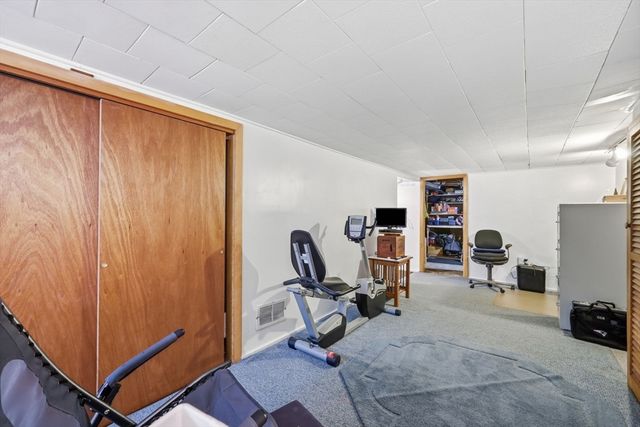 62 Clyde Avenue, West Springfield, MA 01089