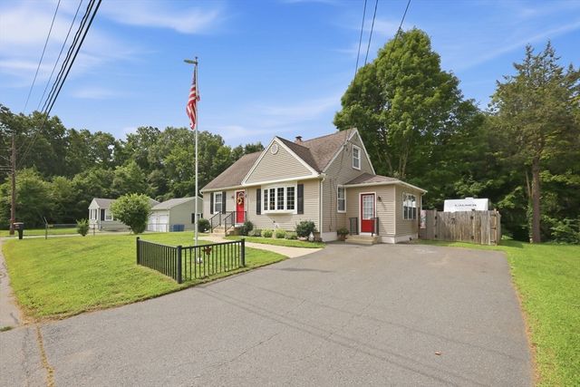 62 Clyde Avenue, West Springfield, MA 01089