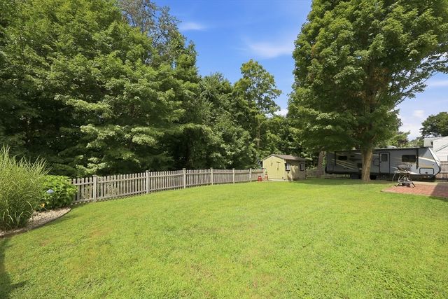 62 Clyde Avenue, West Springfield, MA 01089