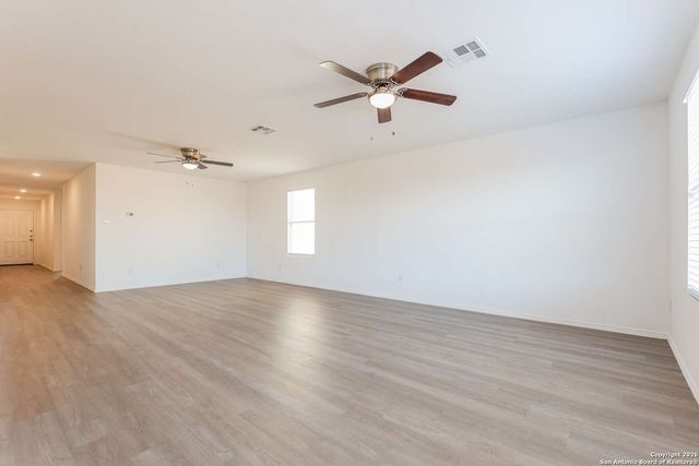 10635 Vinateros, Converse, TX 78109