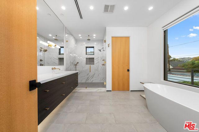 6115 W 6th Street, Los Angeles, CA 90048