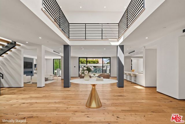 6115 W 6th Street, Los Angeles, CA 90048