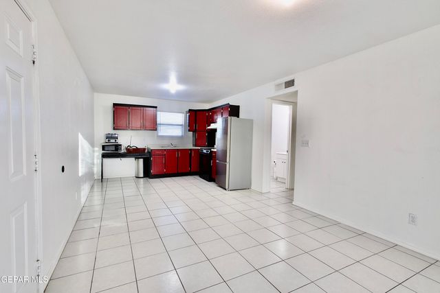 816 MONCLOVA Lane, El Paso, TX 79907