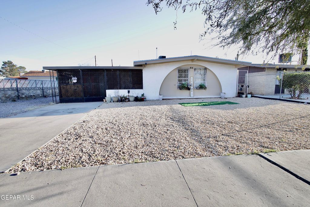 816 MONCLOVA Lane, El Paso, TX 79907
