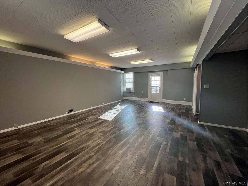 3-5 Audrey Avenue 5, Oyster Bay, NY 11771 — photo 3