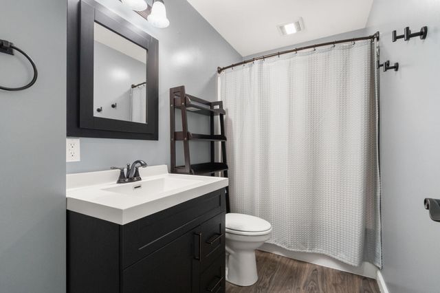 2203 Fernhill Drive, Valparaiso, IN 46385