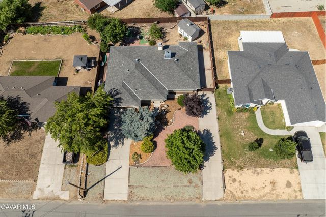 20317 Weston Avenue, Tehachapi, CA 93561