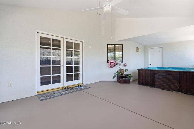 20317 Weston Avenue, Tehachapi, CA 93561