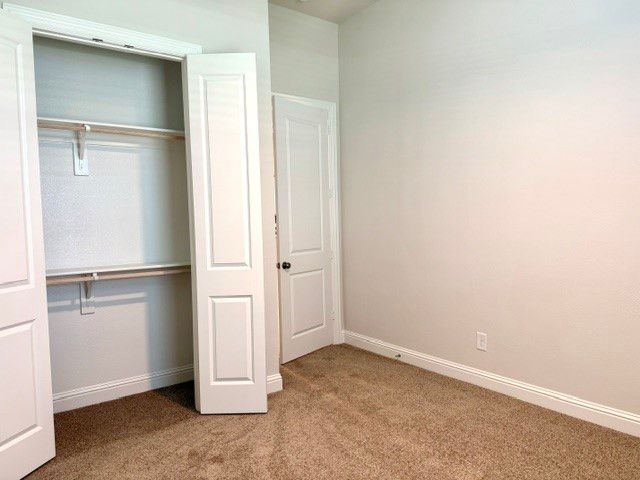 3060 Farmhouse Drive, Midlothian, TX 76065
