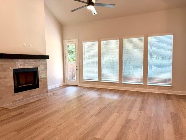 3060 Farmhouse Drive, Midlothian, TX 76065