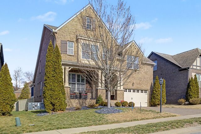 123 Cobbler Cir, Hendersonville, TN 37075