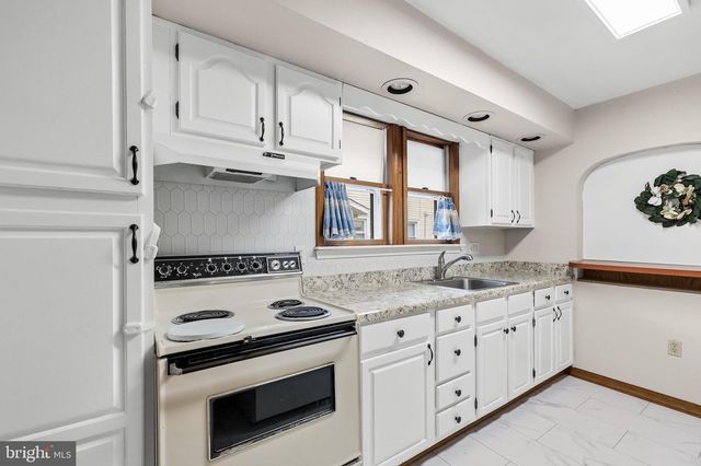 102 E PARK AVE, Haddon Township, NJ 08107