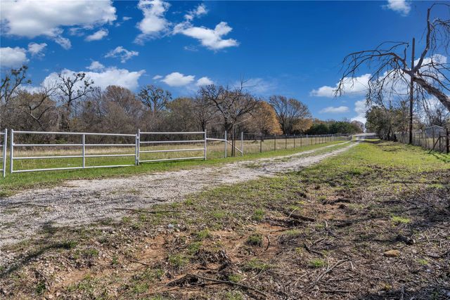 118 Old Authon Lane, Weatherford, TX 76088