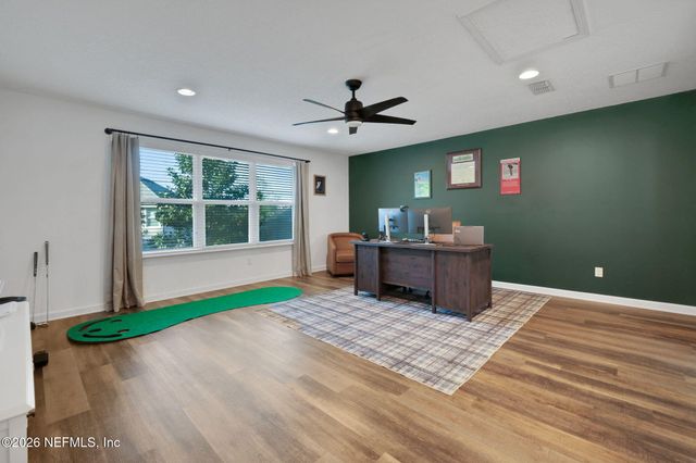 3582 OGLEBAY Drive, Green Cove Springs, FL 32043