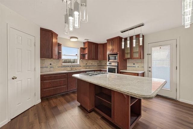 15910 Clayton Bend Drive, Houston, TX 77082
