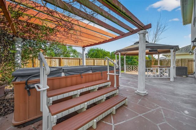 15910 Clayton Bend Drive, Houston, TX 77082