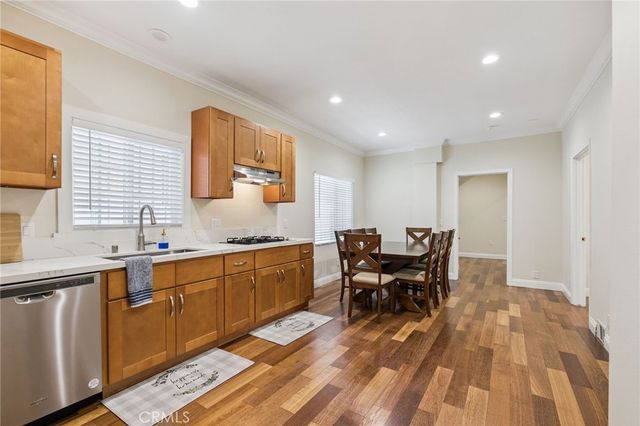 2104 Crenshaw Boulevard, Los Angeles, CA 90016