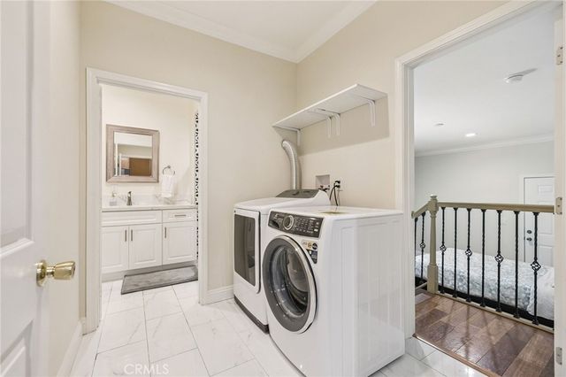 2104 Crenshaw Boulevard, Los Angeles, CA 90016