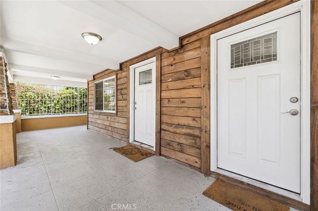 2104 Crenshaw Boulevard, Los Angeles, CA 90016