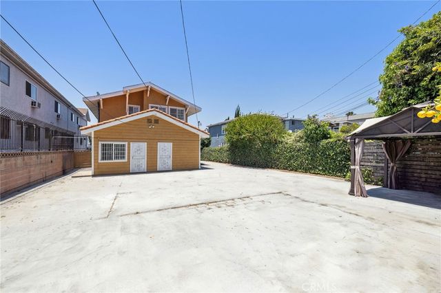 2104 Crenshaw Boulevard, Los Angeles, CA 90016