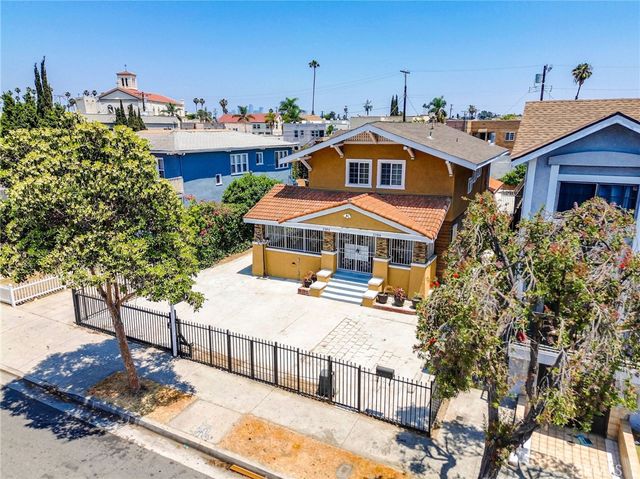 2104 Crenshaw Boulevard, Los Angeles, CA 90016