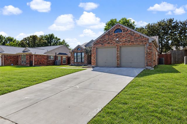 5317 Colonial Drive, Flower Mound, TX 75028