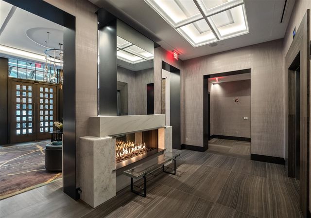 369 N Old Woodward Avenue 206, Birmingham, MI 48009