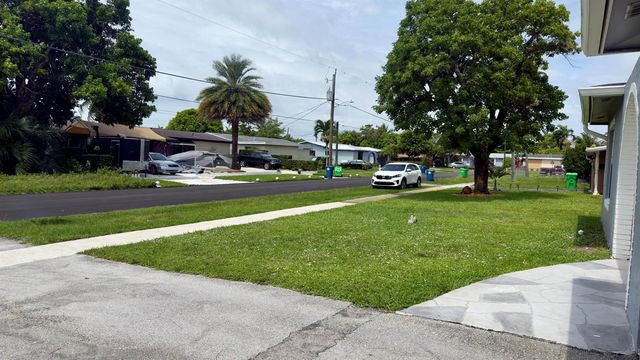 8421 NW 21st Court, Sunrise, FL 33322