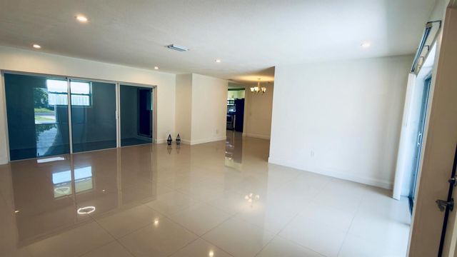 8421 NW 21st Court, Sunrise, FL 33322