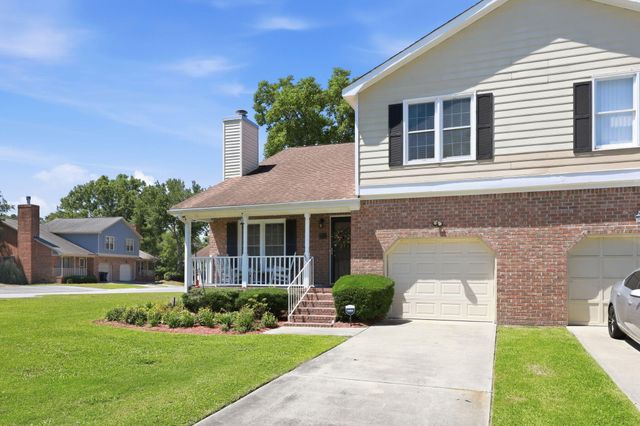 1403 Audubon Court, Summerville, SC 29485