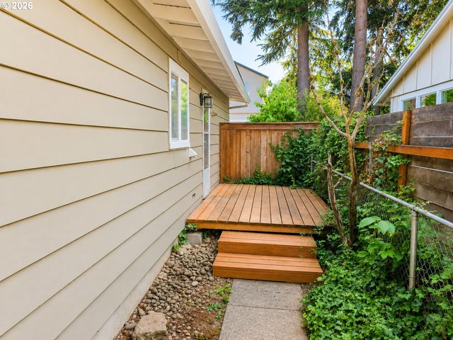 7724 N EDISON St, Portland, OR 97203