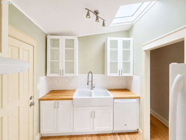 7724 N EDISON St, Portland, OR 97203