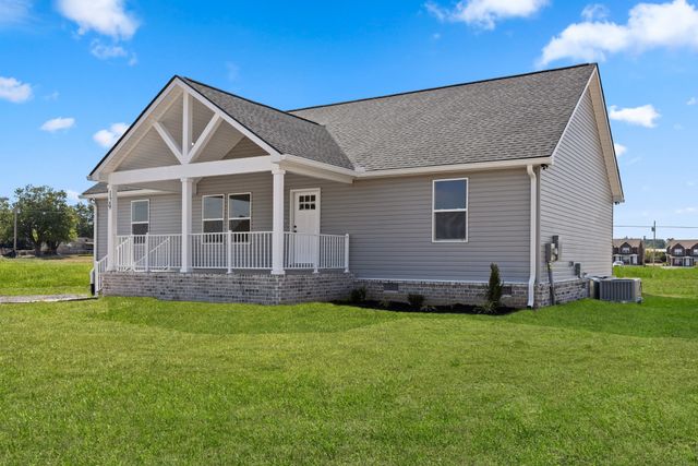 129 Martha Circle, Lafayette, TN 37083