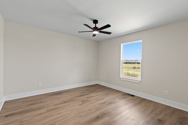 129 Martha Circle, Lafayette, TN 37083